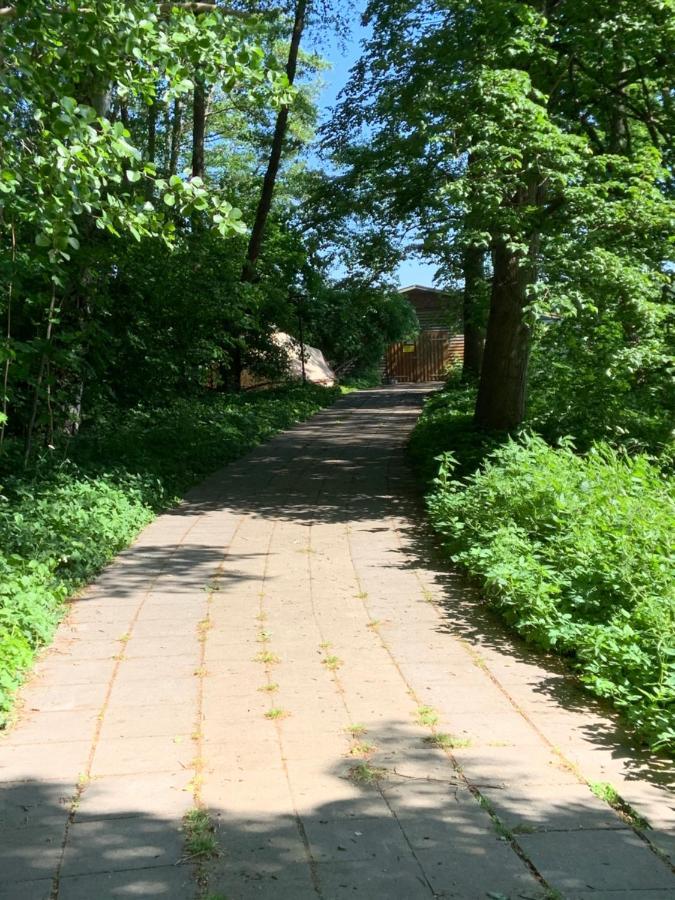 St. Georg Kloster Milmersdorf エクステリア 写真