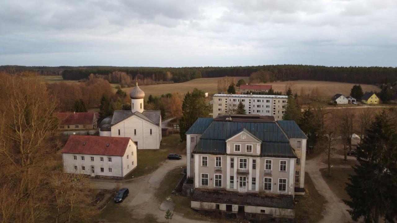 St. Georg Kloster Milmersdorf エクステリア 写真
